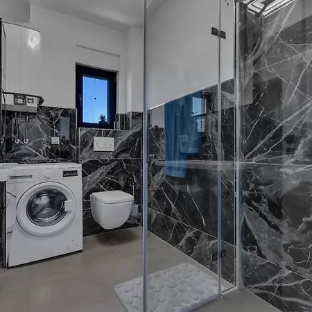 Adria Апартаменти