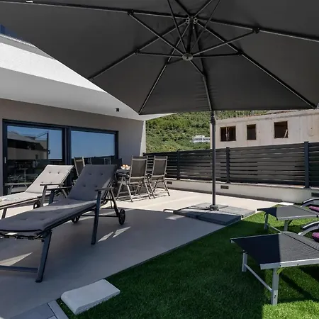 Adria Apartament *
